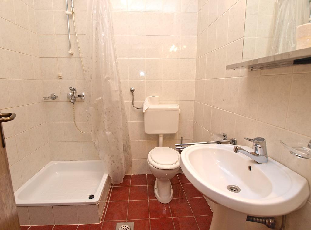 Apartments Dubravka 1315 弗尔萨尔 外观 照片